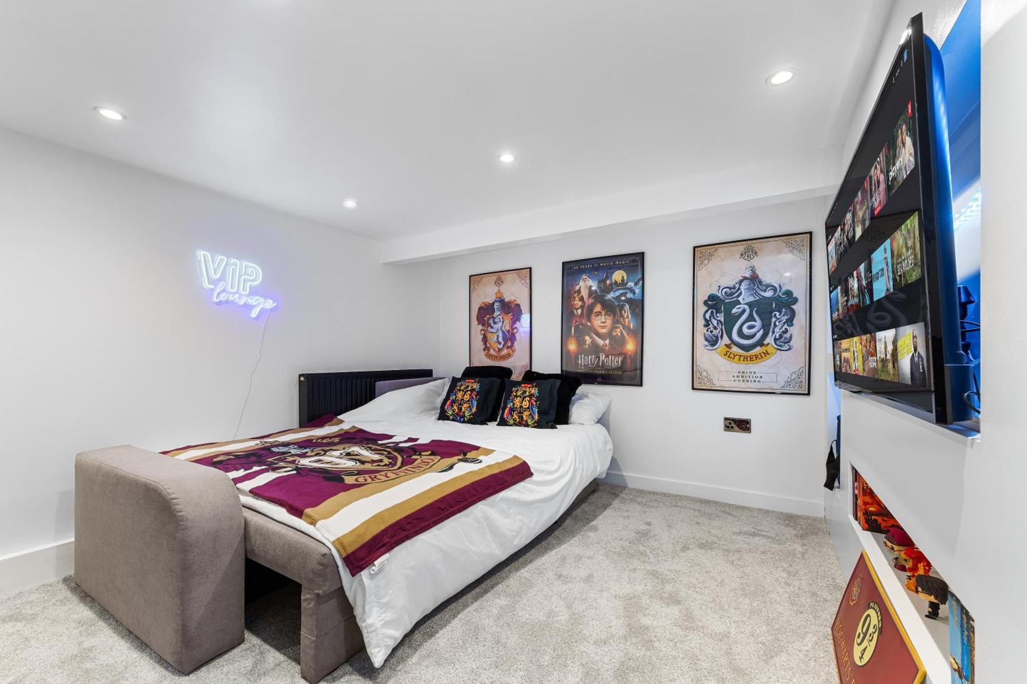 The Hogwarts Retreat - Cinema Room - Special May Offer - 25Th - 31St Уотфорд Екстериор снимка